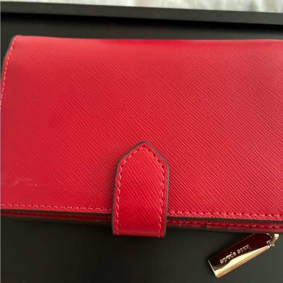 Kate Spade Vibrant Red Zip Wallet - Picture 5 of 13
